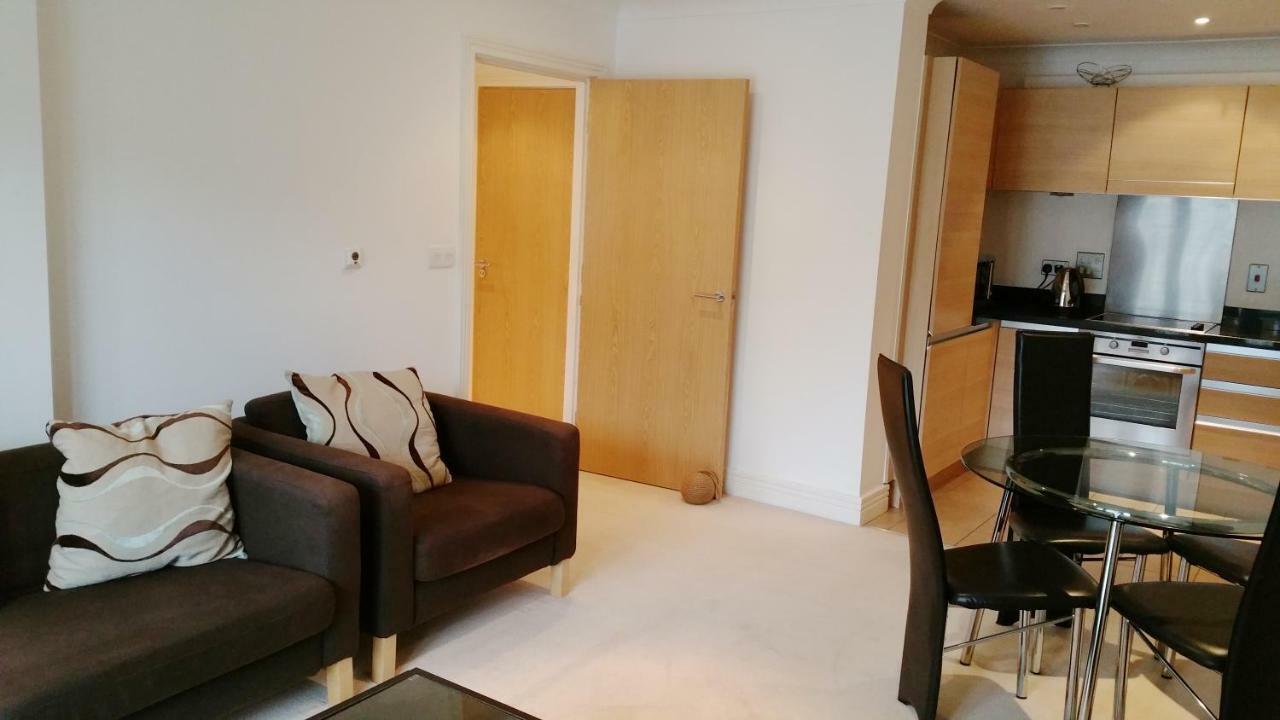 Oxford Apartment-- Free Parking 2 Bedrooms-2Bathrooms-Located In Jericho Oxford Close To Bus And Rail Station Екстер'єр фото